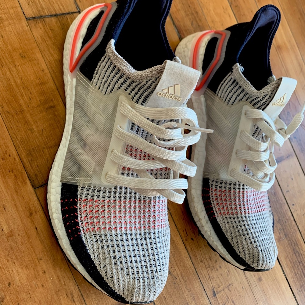 Adidas Ultraboost 19 - size 7.5